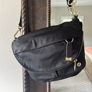 NWOT Lululemon All Night Festival Bag.    5L